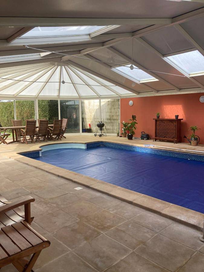 Location de vacances pour 6 personnes, avec jardin ainsi que piscine et vue à Martin-Église