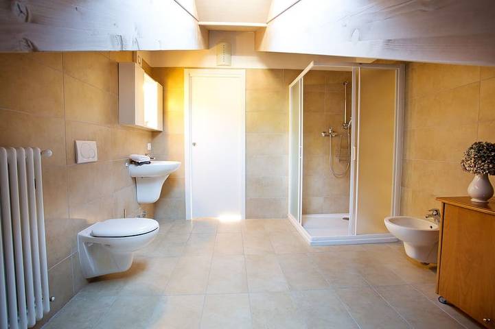 Ganze Wohnung, Lenno Spese – Apartment In Lenno Mit Einem Pool in Lenno, Gemeinde Tremezzina