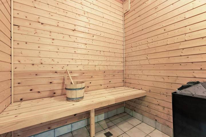 Ferienhaus für 6 Personen, mit Sauna und Whirlpool sowie Terrasse, kinderfreundlich in Lyngsbæk Strand - 4