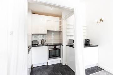 Apartment for 2 People in Kensington and Chelsea, London, Photo 1