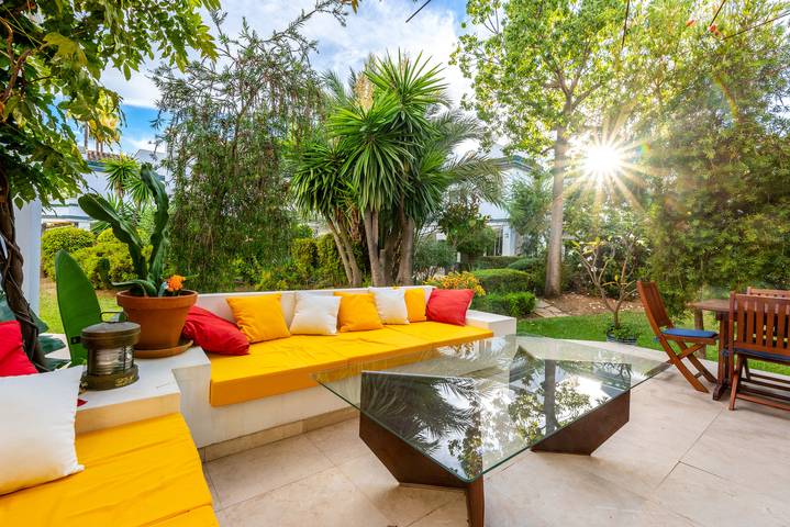 Vakantiehuis voor 8 personen, met kinderzwembad en tuin in Estepona