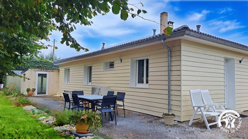 Gîte pour 6 personnes, avec jardin à Soual