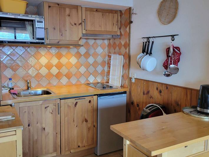 Apartamento entero, Luminoso apartamento 6 pers, admite mascotas, balcón sur, a pie de pistas in Saint-Michel-de-Chaillol, Parque Nacional de los Ecrins