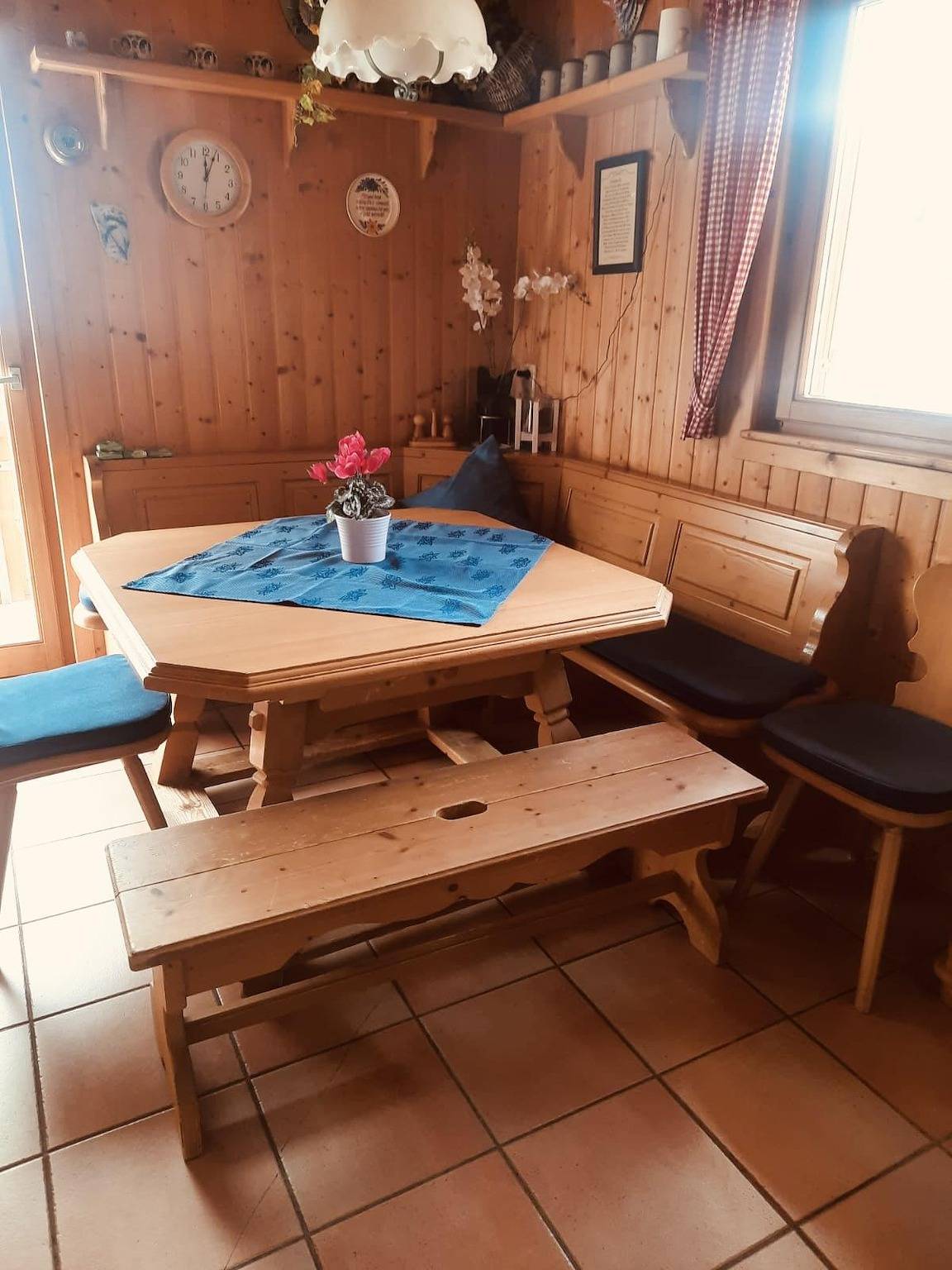 Almbach-Hütte in Reichenau (Österreich), Nockberge