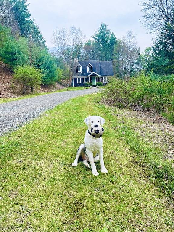 Vacation rental for 8 people, with yard in Stockbridge