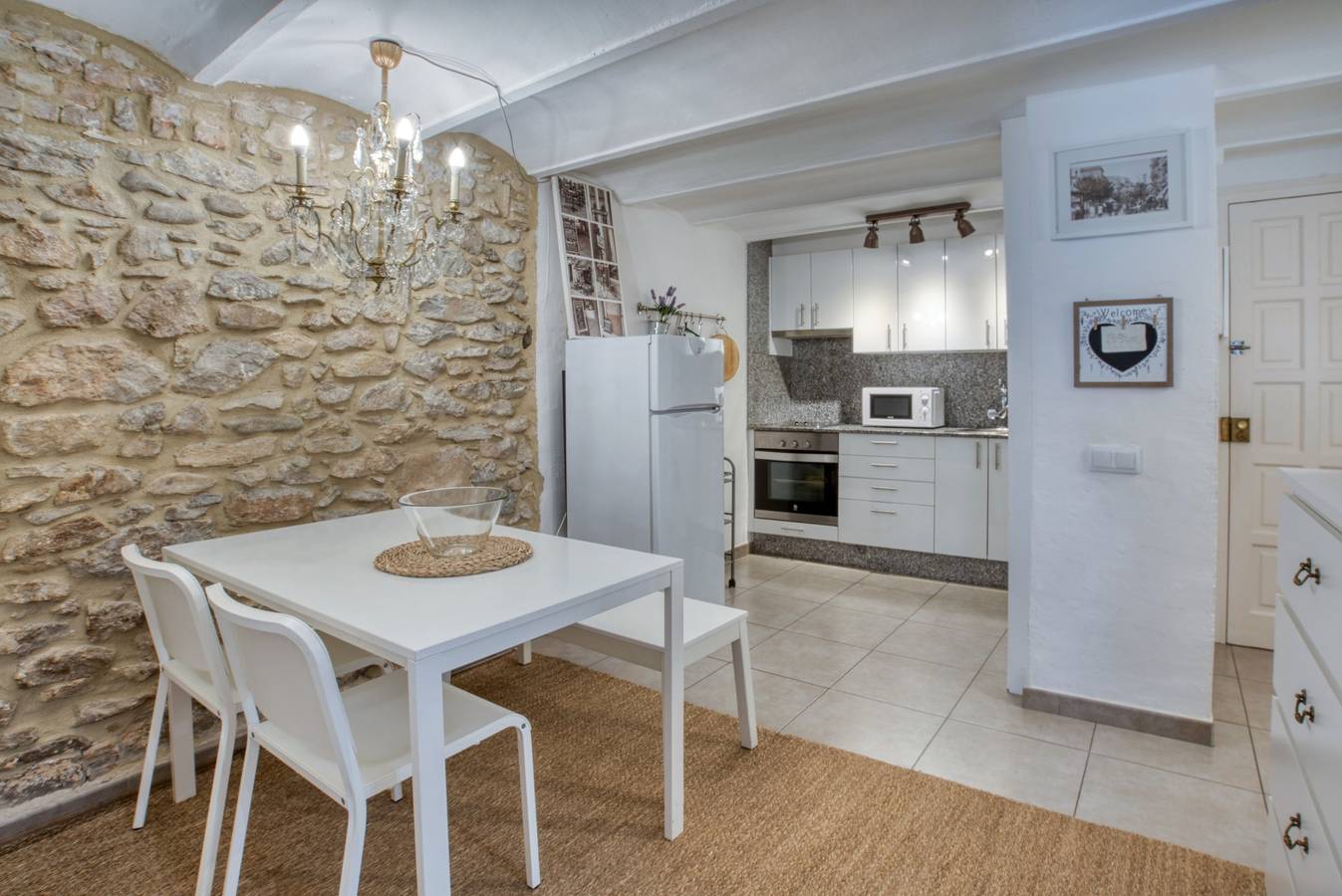 Ganze Wohnung, Apartment "Old Side Girona zwei" mit schnellem Wlan & A/C in Girona, Gironès