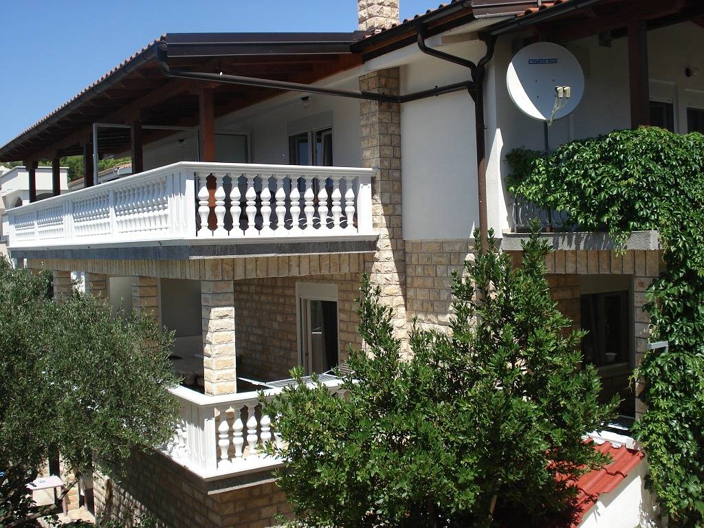 Ganze Wohnung, Ferienwohnung in Drage mit Terrasse, Klimaanlage, W-Lan (5013-6) in Drage (Pakoštane), Zadar