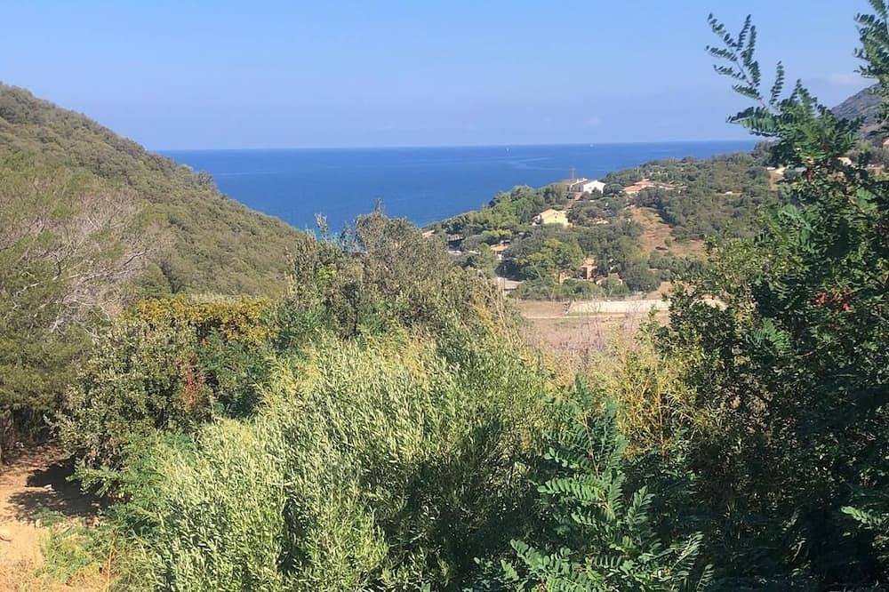 Villa Torre Blanca in Farinole in Farinole, Region de Calvi