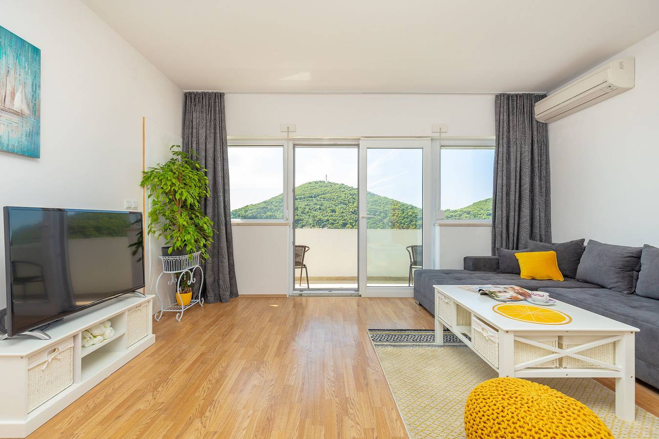 Appartement entier, Appartement de vacances pour 6 personnes avec balcon in Dubrovnik, Grad Dubrovnik