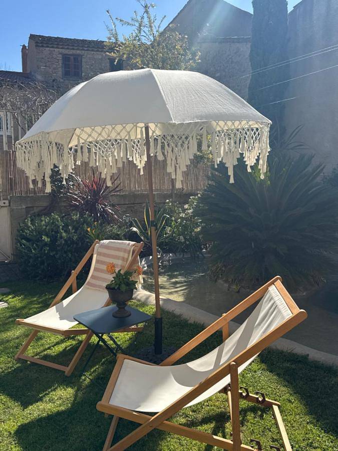 Location de vacances pour 2 personnes, avec piscine ainsi que jardin et vue à Verzeille - 4
