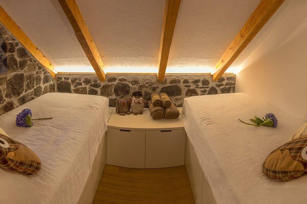 Hayloft Verdelho, comfort and elegance in an atmosphere of tranquility in Estreito da Calheta, Madeira