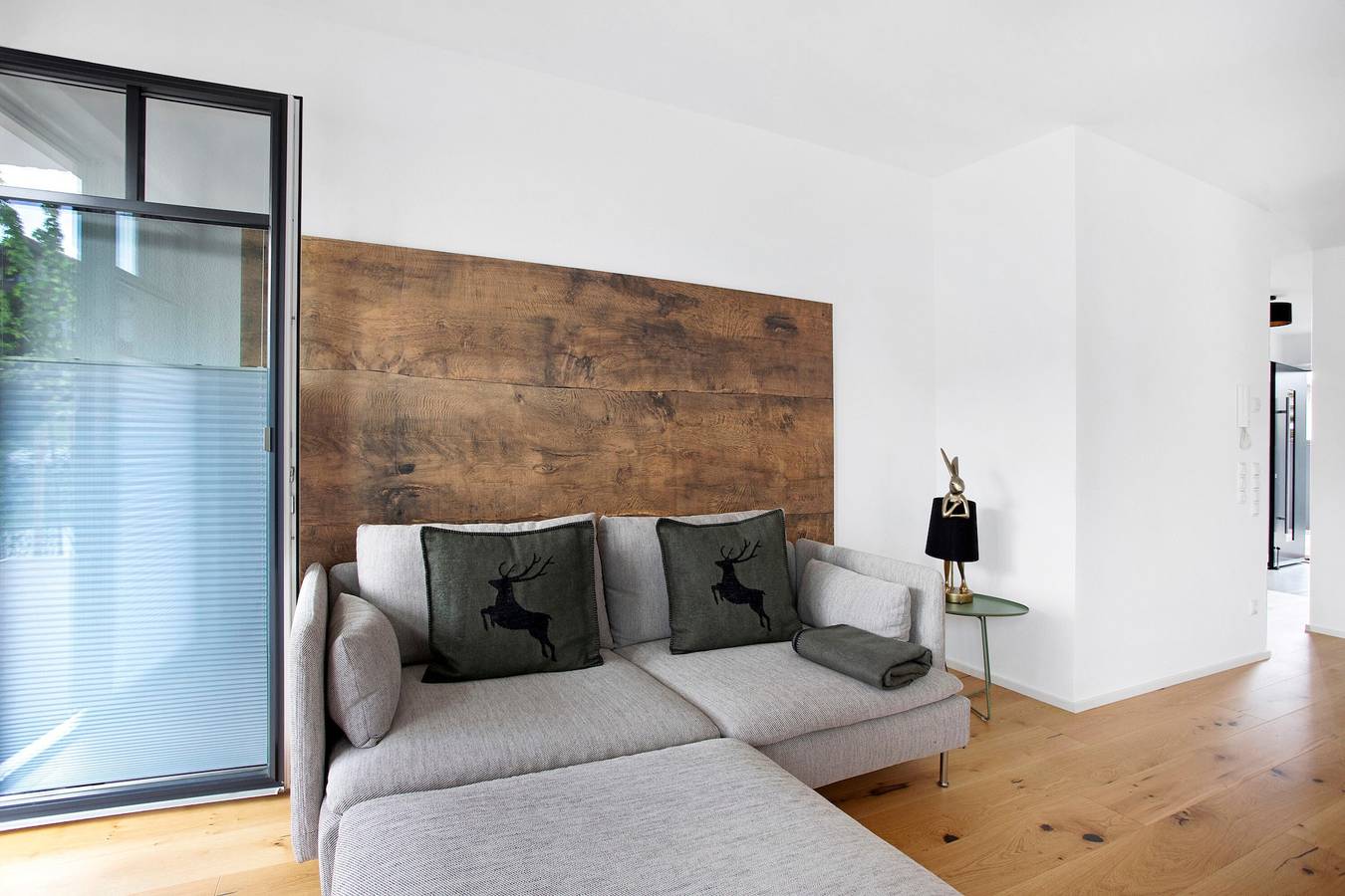Ganze Wohnung, Ferienwohnung 'Design Ferienwohnung Am Chiemsee' mit privater Terrasse, privatem Garten und Wlan in Breitbrunn am Chiemsee, Chiemsee