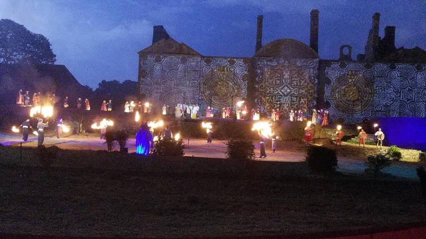 Chambre d’hôte pour 4 personnes, avec vue ainsi que jardin et piscine, animaux acceptés dans le Morbihan - 3