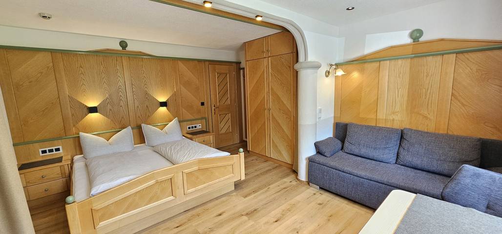 Ferienwohnung für 2 Personen, mit Garten in Tirol