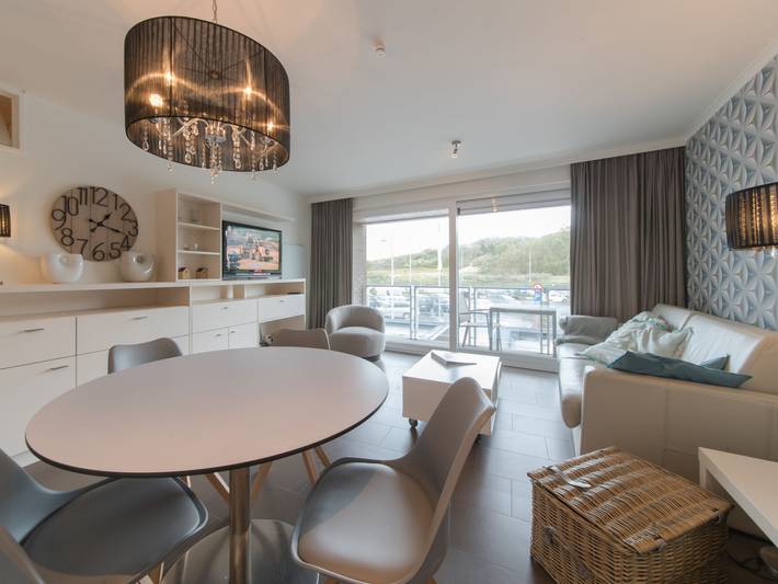 Ferienwohnung für 4 Personen, mit Balkon und Whirlpool in Bredene