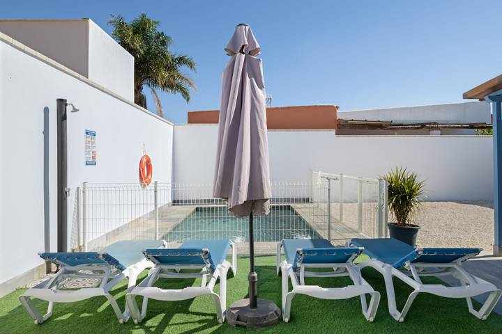Ferienhaus 'Azul' mit privatem Pool, privatem Garten und WLAN in Conil de la Frontera, Costa de la Luz