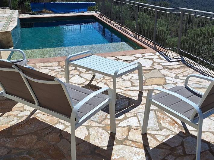 Appartement entier, Villa avec piscine privée, climatisation, Wi-Fi, parking à Roses in El Mas Fumats, Roses