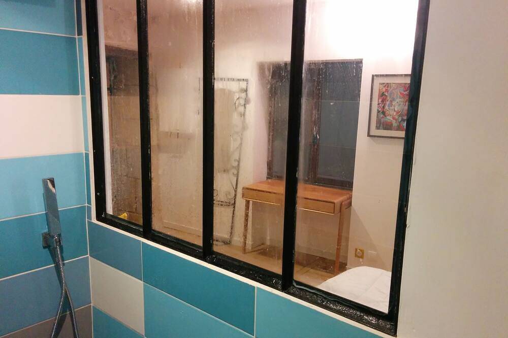 Appartement entier, Studio *** dans la tour Duguesclin, au coeur de la cité médiévale in Chauvigny, Vienne (France)