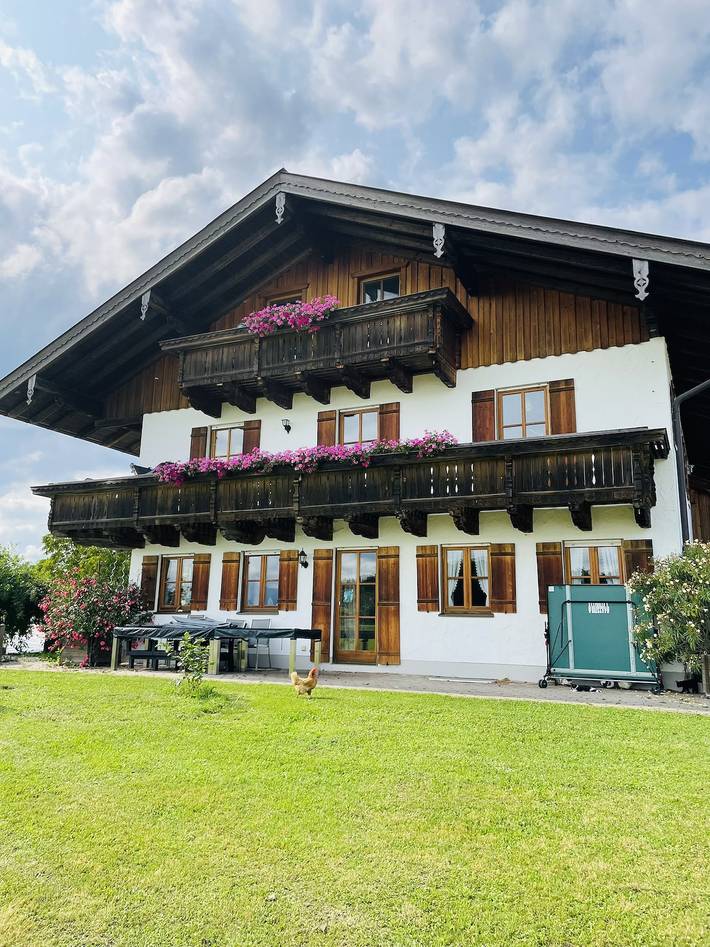 Ferienhaus für 6 Personen, mit Balkon und Terrasse sowie Garten in Laufen
