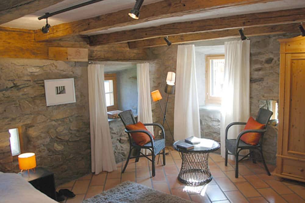 Altes Pfarrhaus, Surcasti, (Surcasti). in Surcasti, Lumnezia