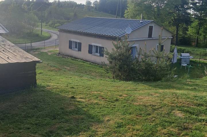 Location de vacances pour 4 personnes, avec jardin dans Issanlas