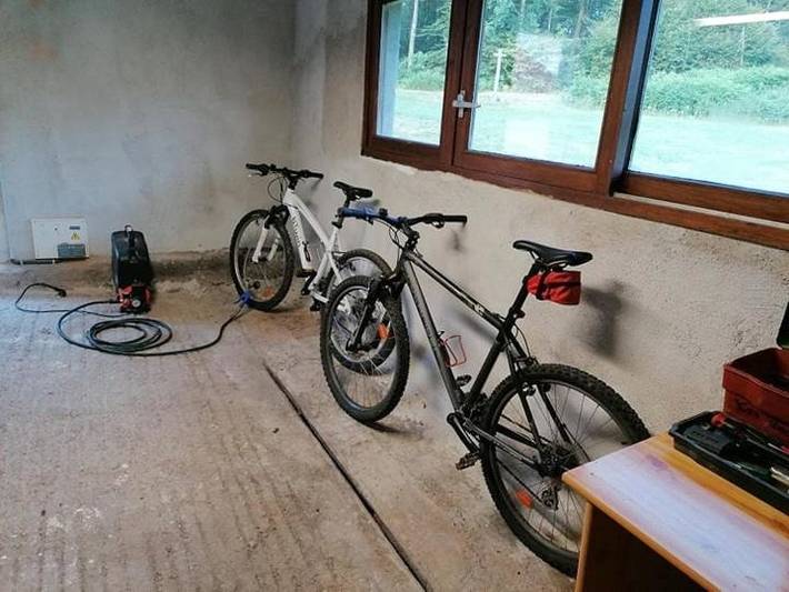 Gîte pour 2 personnes, avec vue et jardin à Saint-Bresson - 2