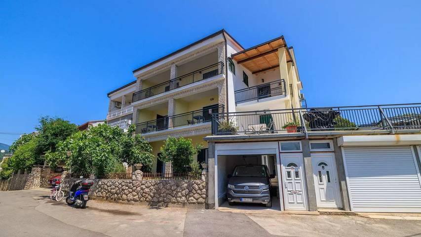 Ferienwohnung für 2 Personen, mit Balkon in Crikvenica