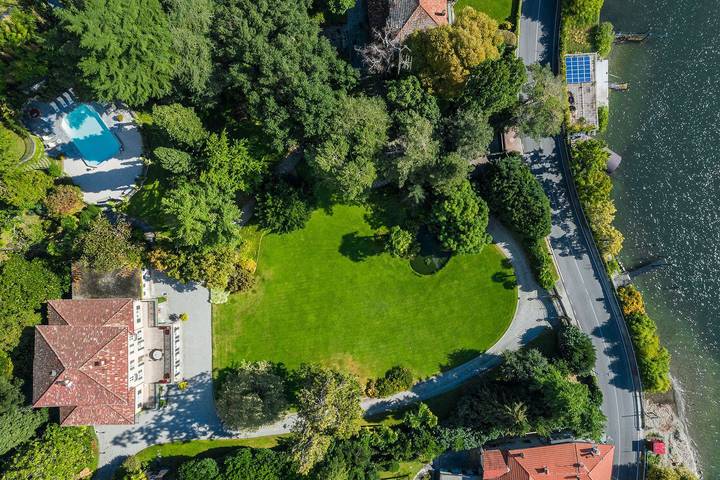 Ferienhaus für 20 Personen, mit Seeblick und Ausblick sowie Garten und Pool in Italien - 2