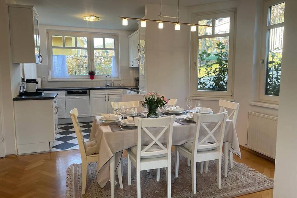 Perfect Home in Wien, Wienerwald