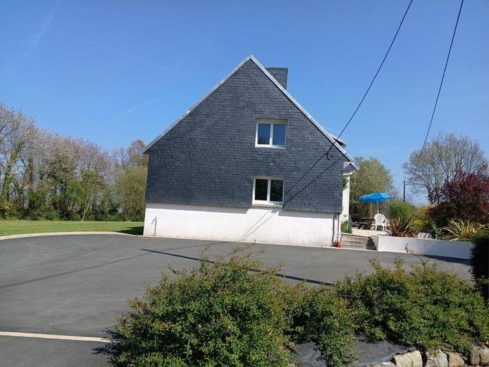 Location de vacances pour 12 personnes, avec jardin à Quéménéven - 2