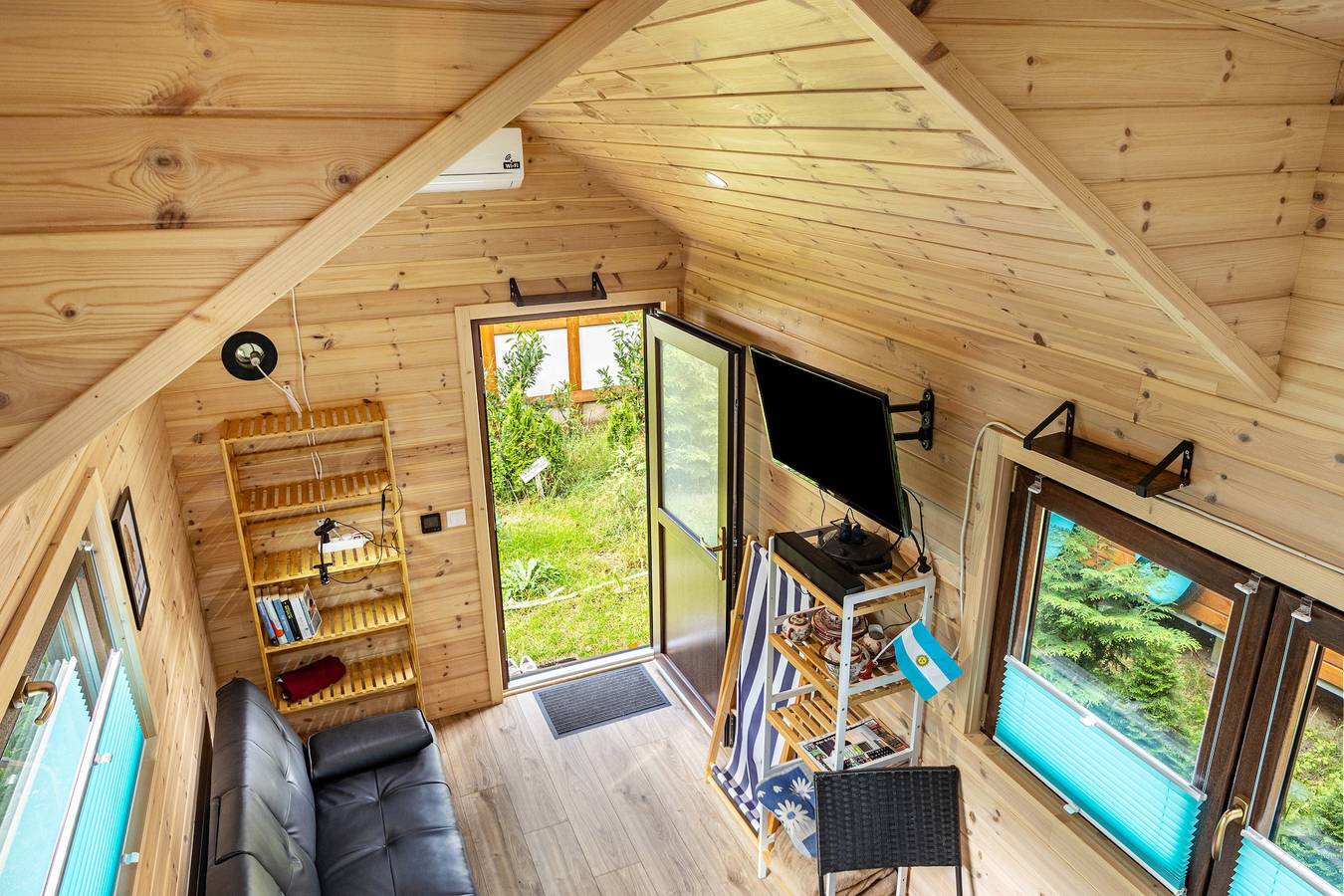 Tiny Home 'Evita' met privétuin, Wi-Fi en airconditioning, foto 6
