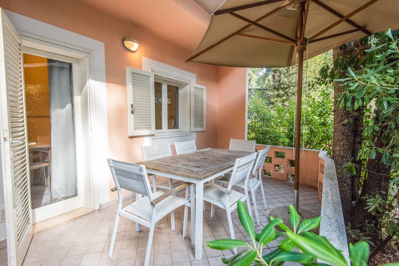 Villa con aria condizionata, piscina e terrazza  in San Vincenzo, Costa degli Etruschi