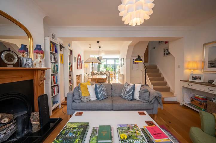 Glamping for 4 people, with garden in London