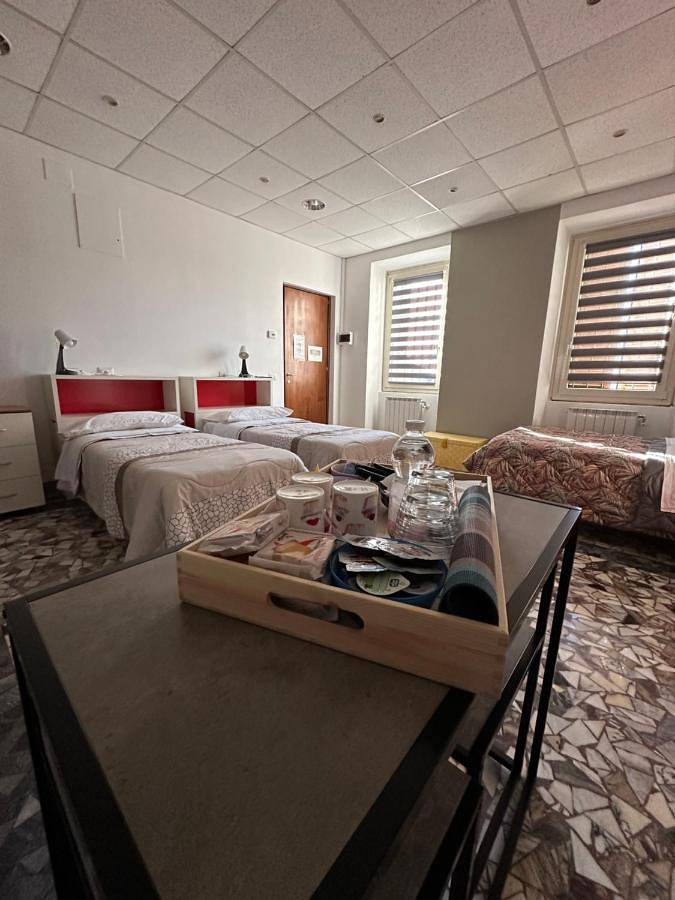 Chambre d’hôte pour 6 personnes, avec balcon et vue à Gattico