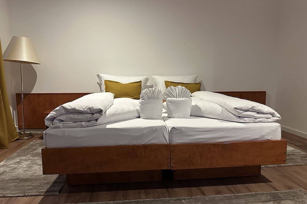 Ganze Wohnung, Dg  Apartment mit 2 seperaten Schlafzimmern in Zeuthen, Dahme-Seengebiet