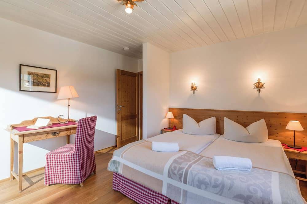 Ganze Wohnung, Appartement Hahnenkamm - wunderschönes Appartement mit 3 Schlafzimmern, Kamin in Kitzbühel, Hohe Salve