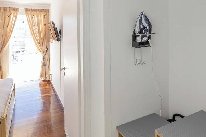 Entire apartment, Νice Sea View Elegant Apartment in Marina Floisvos in Athens, South section of Athens