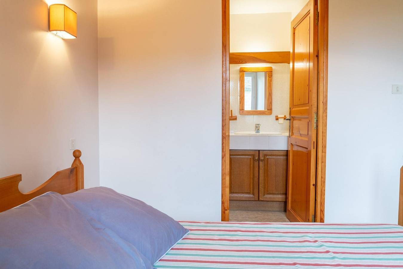 Gîtes de France 6/7 personnes 3 chambres in Chaulhac, Mende region