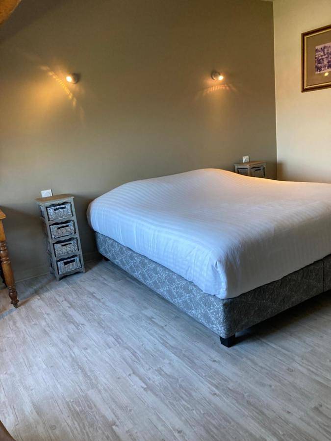 Hôtel pour 2 personnes, avec vue ainsi que terrasse et jardin à Autun - 4