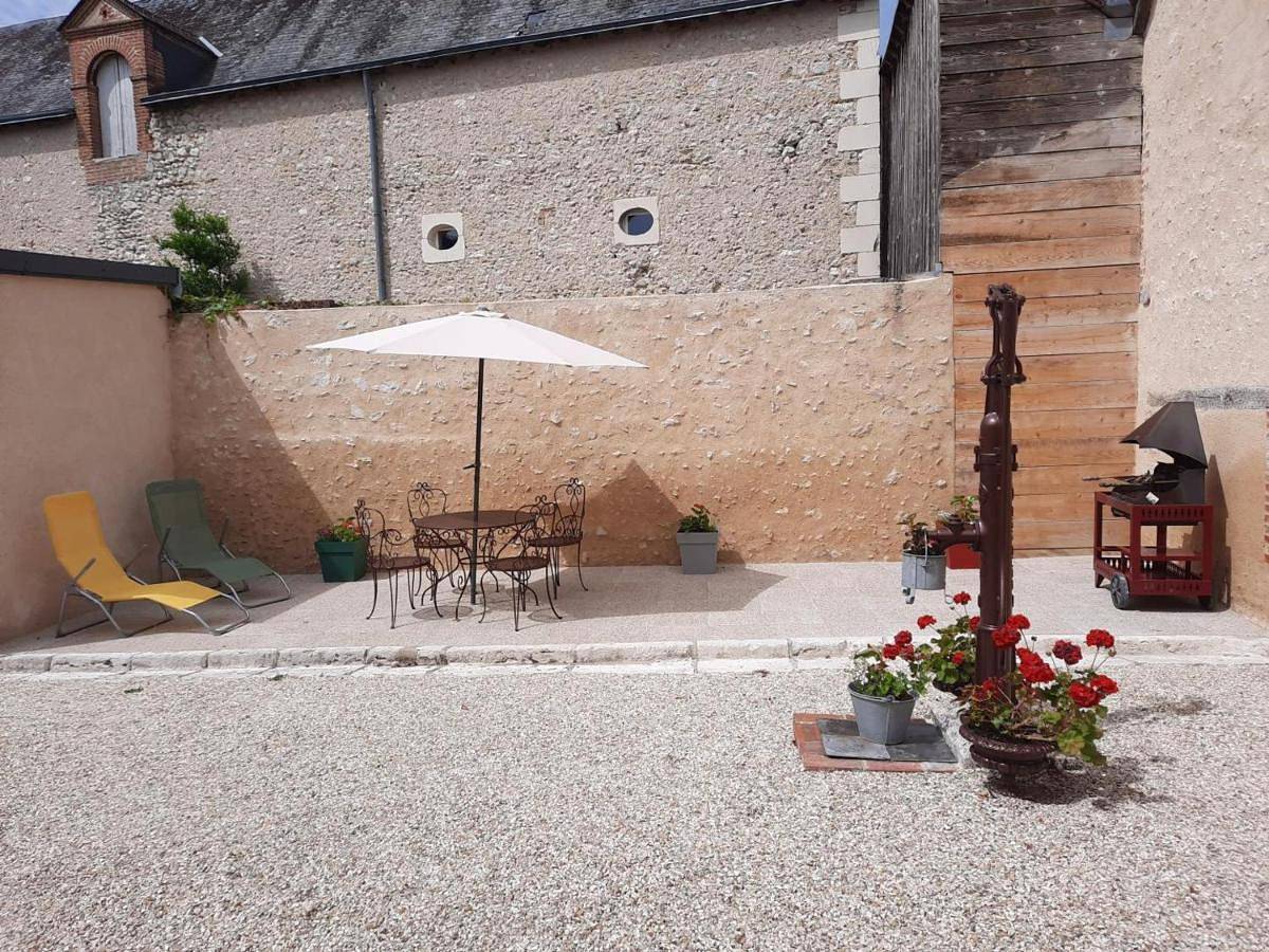 Charmant Gîte à Cheverny avec Jardin et Salon de Jardin - Fr-1-491-391 in Cheverny, Sologne