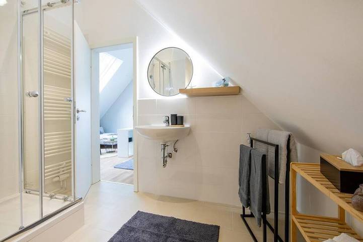 Ganze Wohnung, Kleiner Glücksort, Appartement - Gemütliches 2-Bett-Appartment mit in Gillenfeld, Vulkaneifel