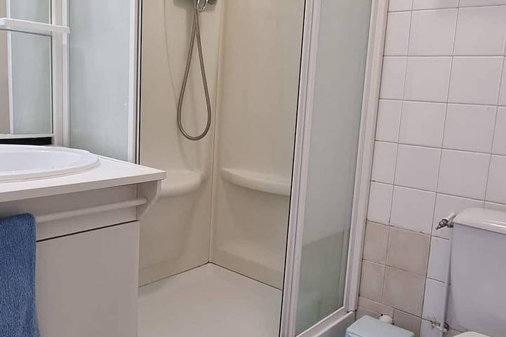 Gîte pour 4 personnes, avec balcon dans Plage Sables Blancs - 4
