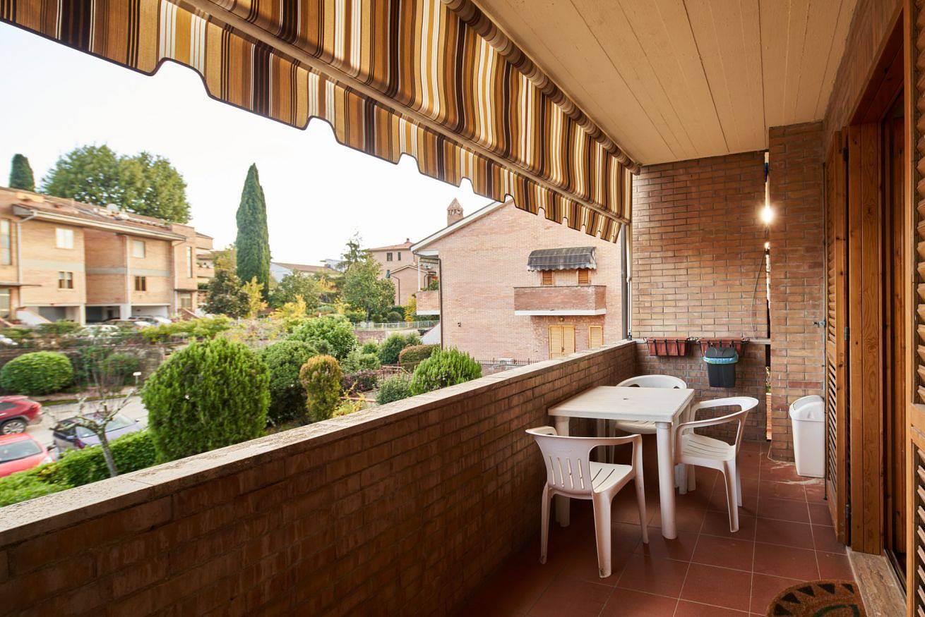 Appartamento intero, Little Brick House on Siena Hills with Balconies in Scacciapensieri, Siena