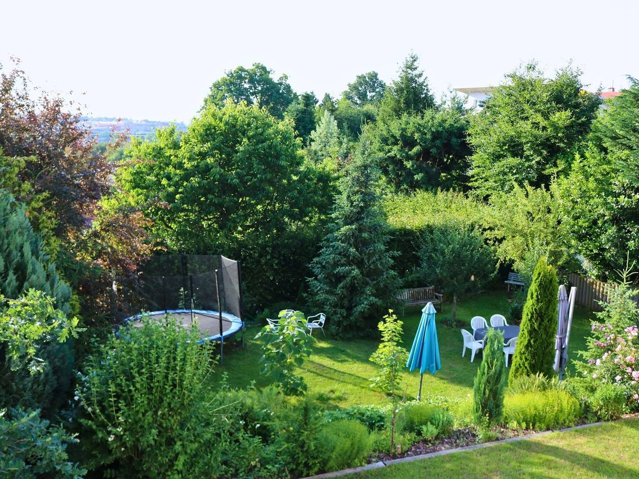 Ganze Ferienwohnung, Belle Vue - Ruhige Ferienwohnung mit Terrasse und Garten in Sankt Wendel, Saar-Nahe-Bergland