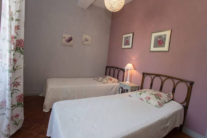 Location de vacances pour 4 personnes, avec jardin à Jonquerettes - 4