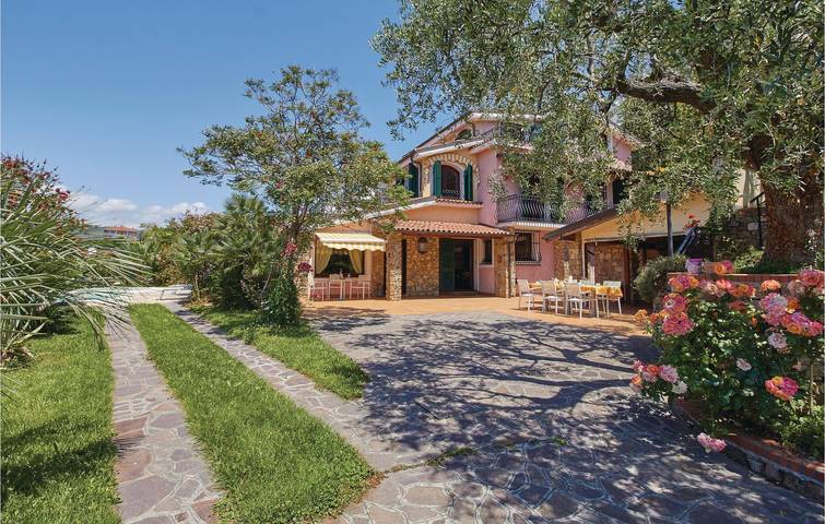 Casa vacanza per 9 persone in Liguria