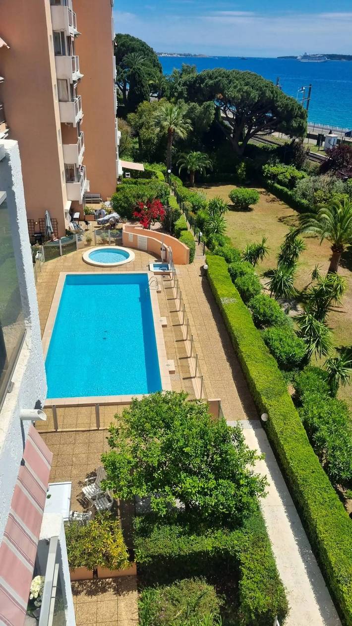 Ferienwohnung für 4 Personen, mit Balkon/Terrasse und Pool - 1