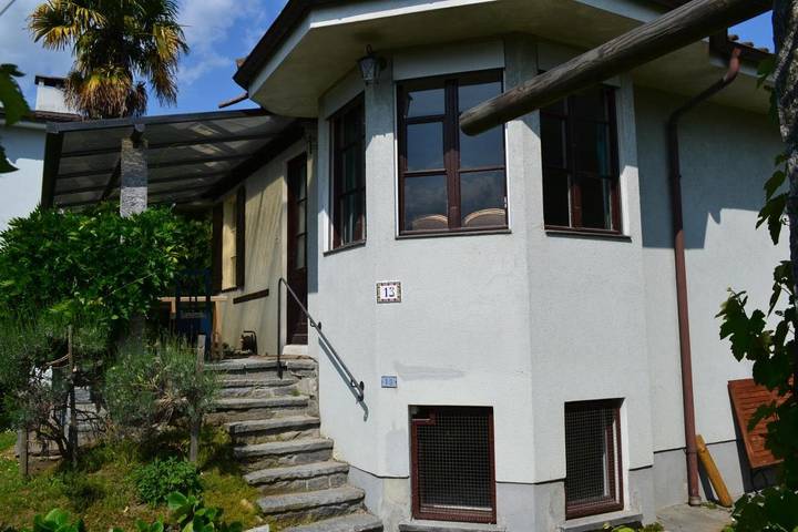 Ferienhaus für 4 Personen, mit Terrasse und Garten sowie Ausblick