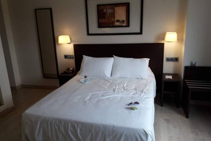 Ferienhaus für 6 Personen, mit Terrasse und Pool