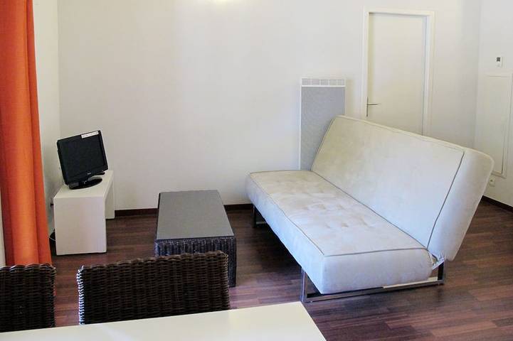 Gîte pour 4 personnes, avec piscine ainsi que sauna et balcon, animaux acceptés dans Plage Moutchic - 4